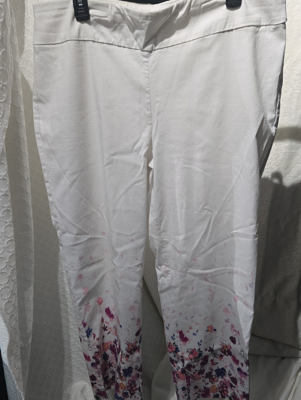 Zac & Rachel White Capris with Pink & Purple Floral Hem
